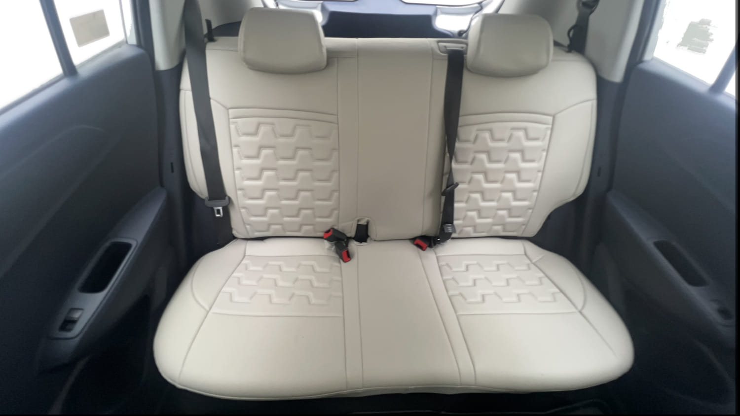 Used 2026 Hyundai Exter 1.2 Kappa Dual CNG MT HX 8 Cng Manual interior REAR SEAT CONDITION VIEW