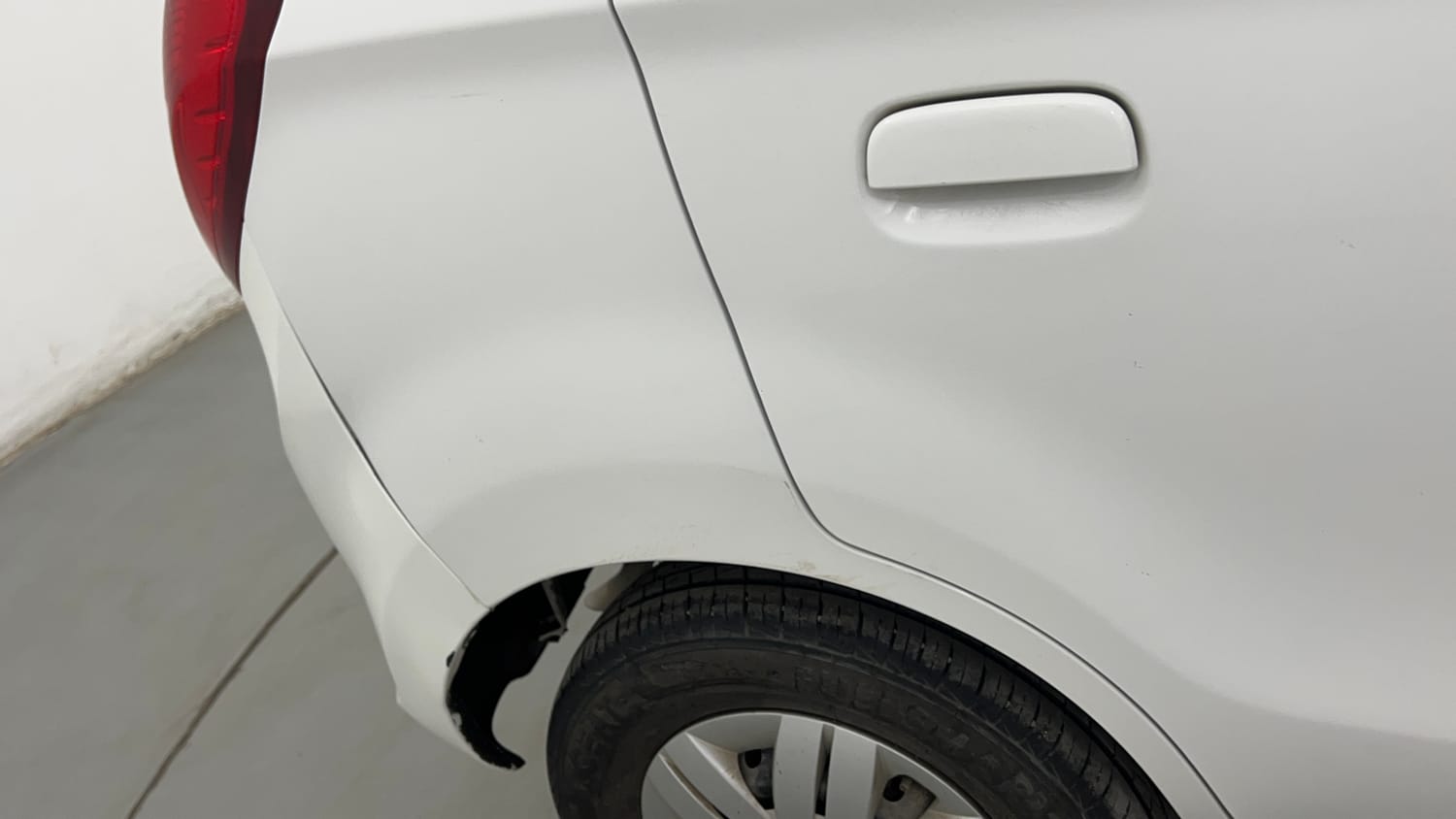Used 2022 Maruti Suzuki Alto 800 LXi (O) Petrol Manual dents MINOR DENT
