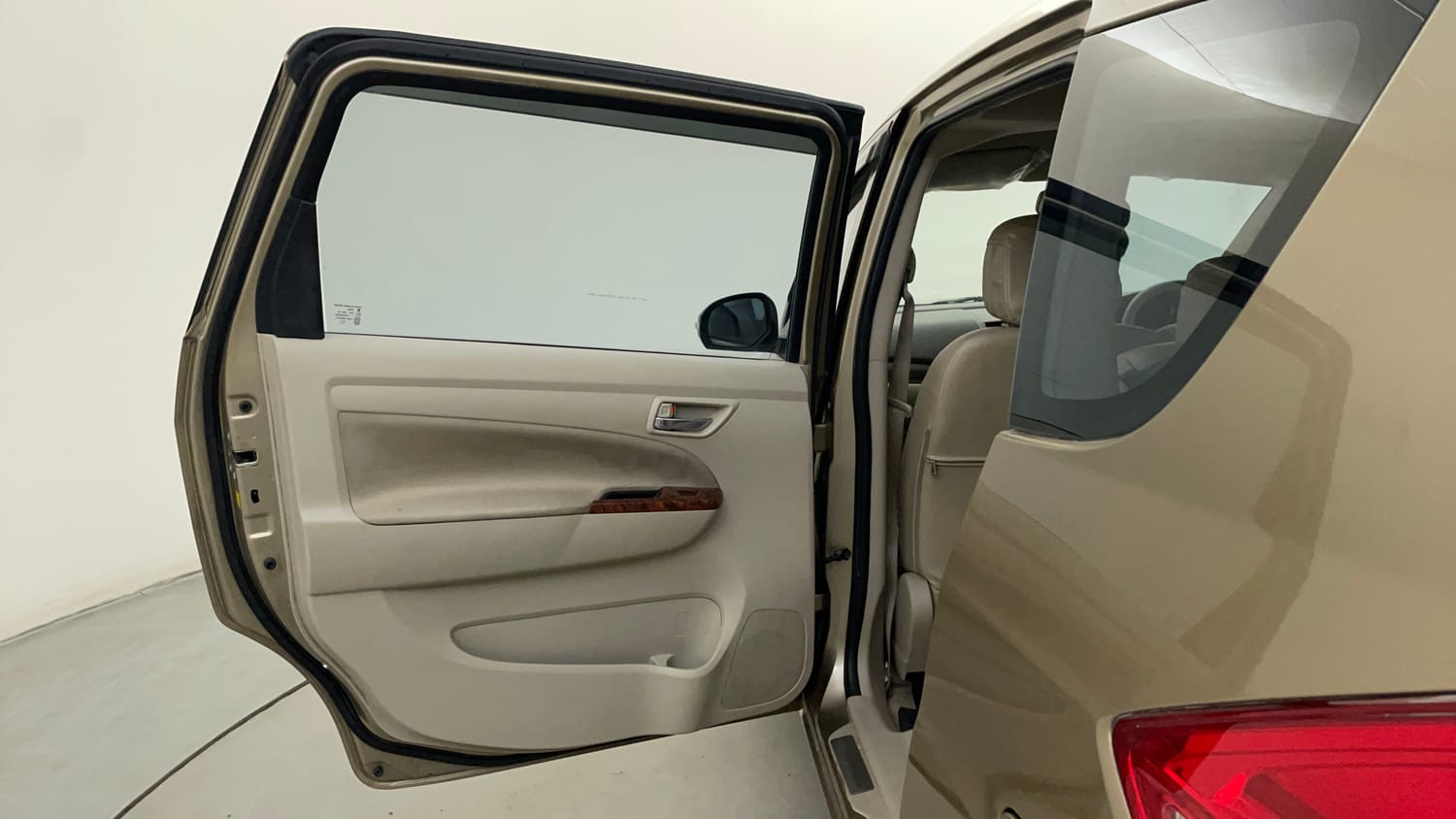 Used 2017 Maruti Suzuki Ertiga ZDI + SHVS Diesel Manual interior LEFT REAR DOOR OPEN VIEW