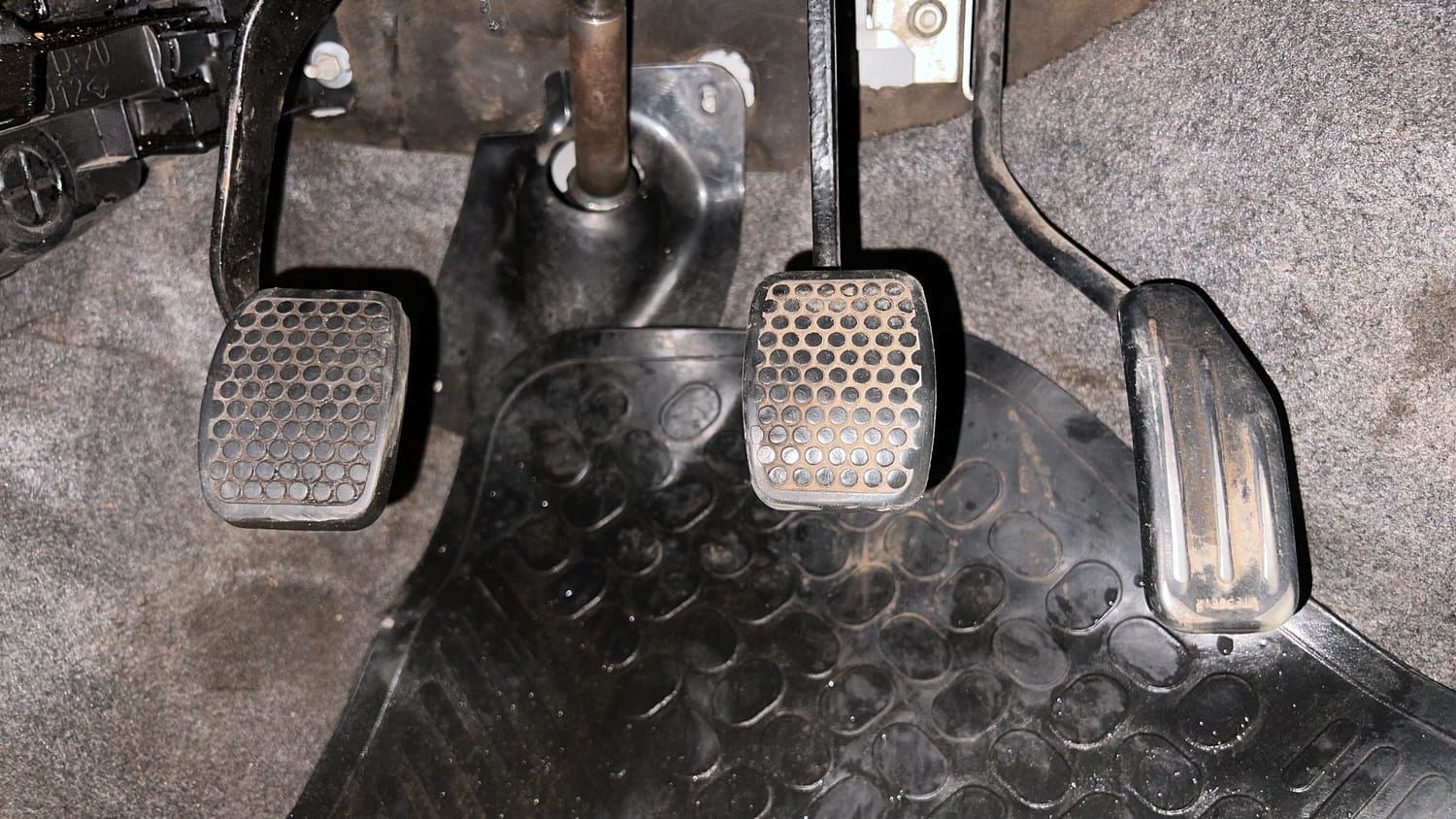Used 2012 Maruti Suzuki Alto K10 VXi Petrol Manual interior PEDALS VIEW