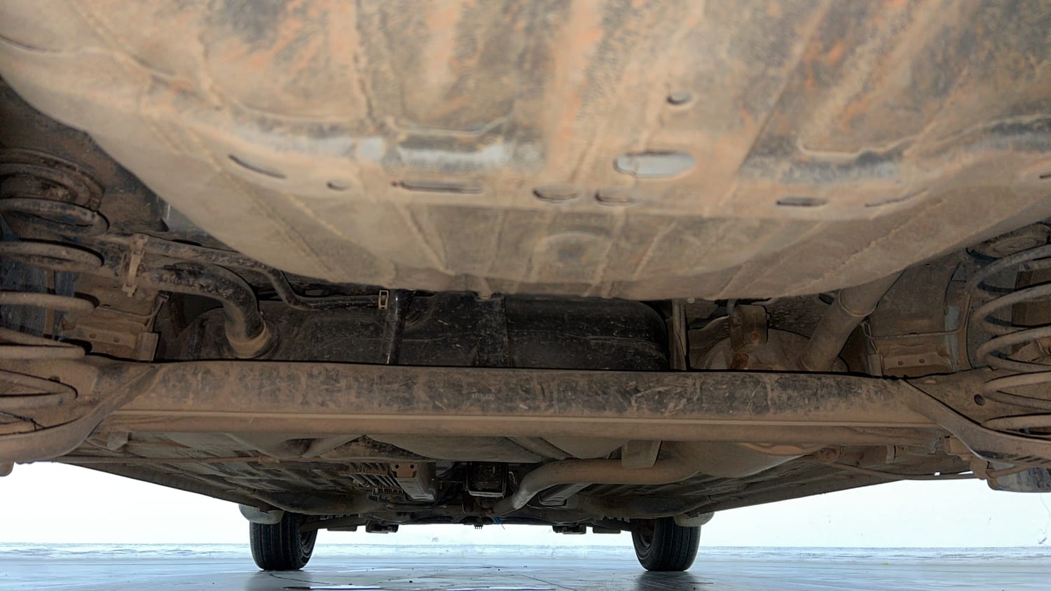 Used 2022 Honda Amaze S MT 1.2 Petrol Petrol Manual extra REAR UNDERBODY VIEW (TAKEN FROM REAR)