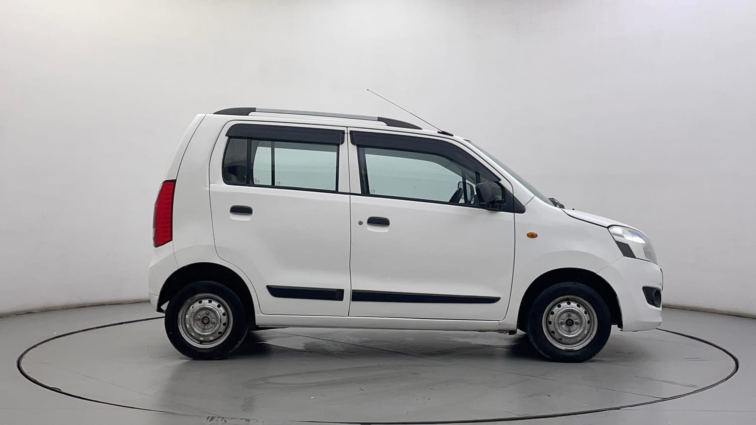 Used 2017 Maruti Suzuki Wagon R LXI CNG Cng Manual exterior RIGHT SIDE VIEW