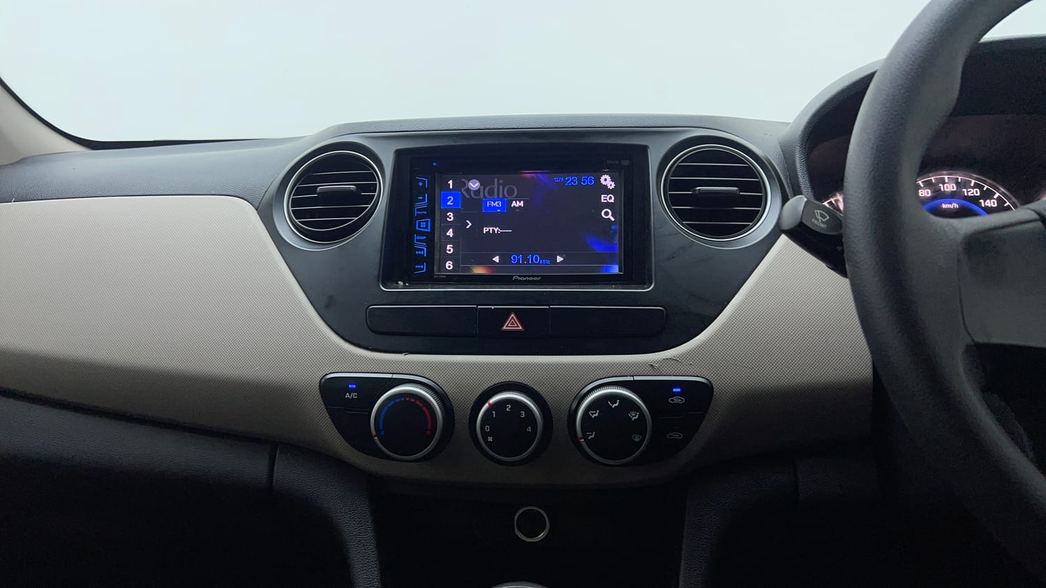 Used 2017 Hyundai Grand i10 Magna 1.2 Kappa VTVT Petrol Manual interior MUSIC SYSTEM & AC CONTROL VIEW