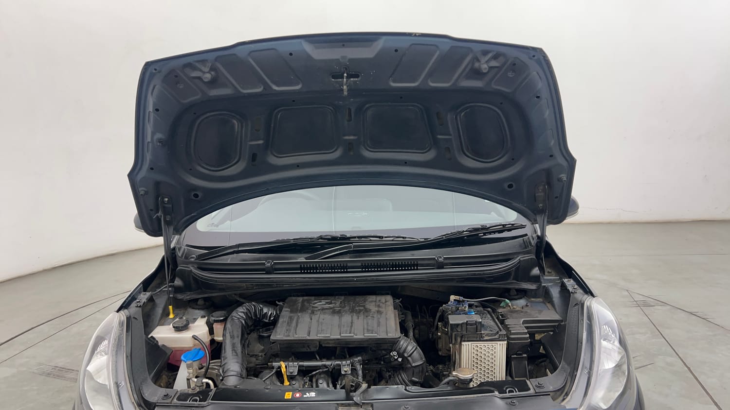 Used 2022 Hyundai Aura SX 1.2 Petrol Petrol Manual engine ENGINE & BONNET OPEN FRONT VIEW