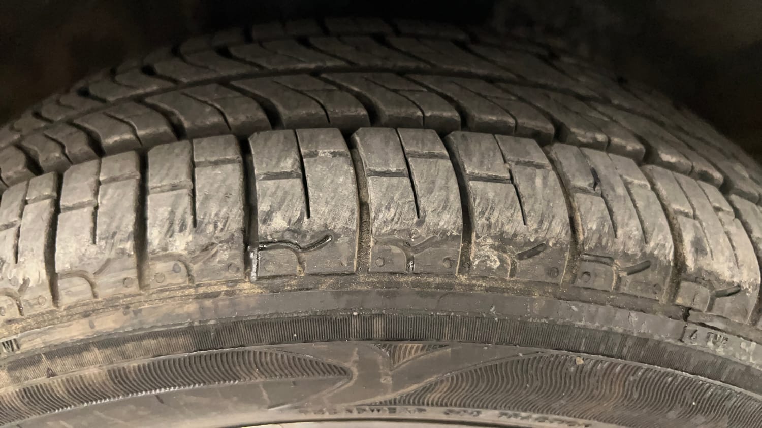 Used 2012 Maruti Suzuki Alto K10 VXi Petrol Manual tyres RIGHT FRONT TYRE TREAD VIEW