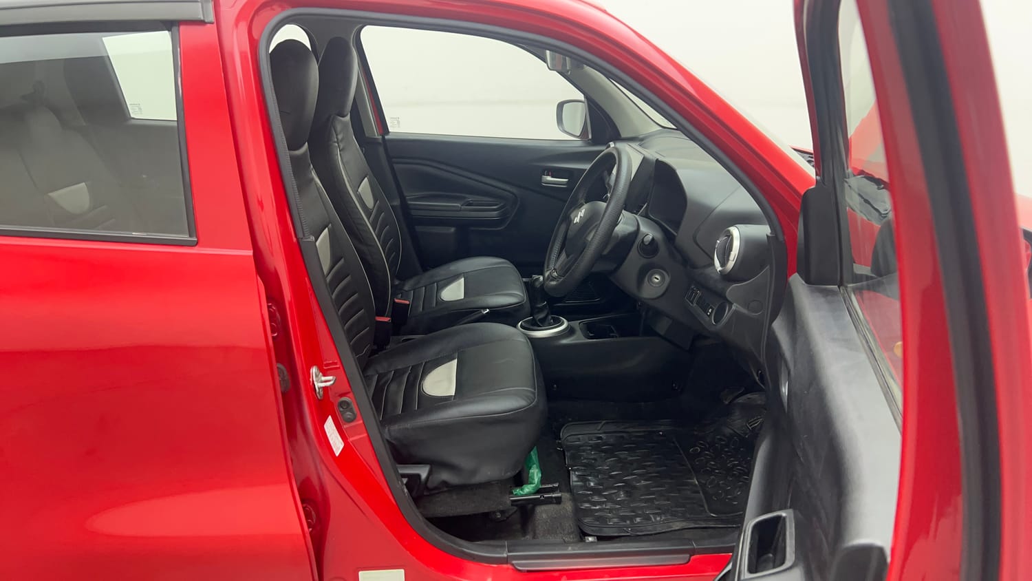 Used 2022 Maruti Suzuki Celerio VXi Petrol Manual interior RIGHT SIDE FRONT DOOR CABIN VIEW