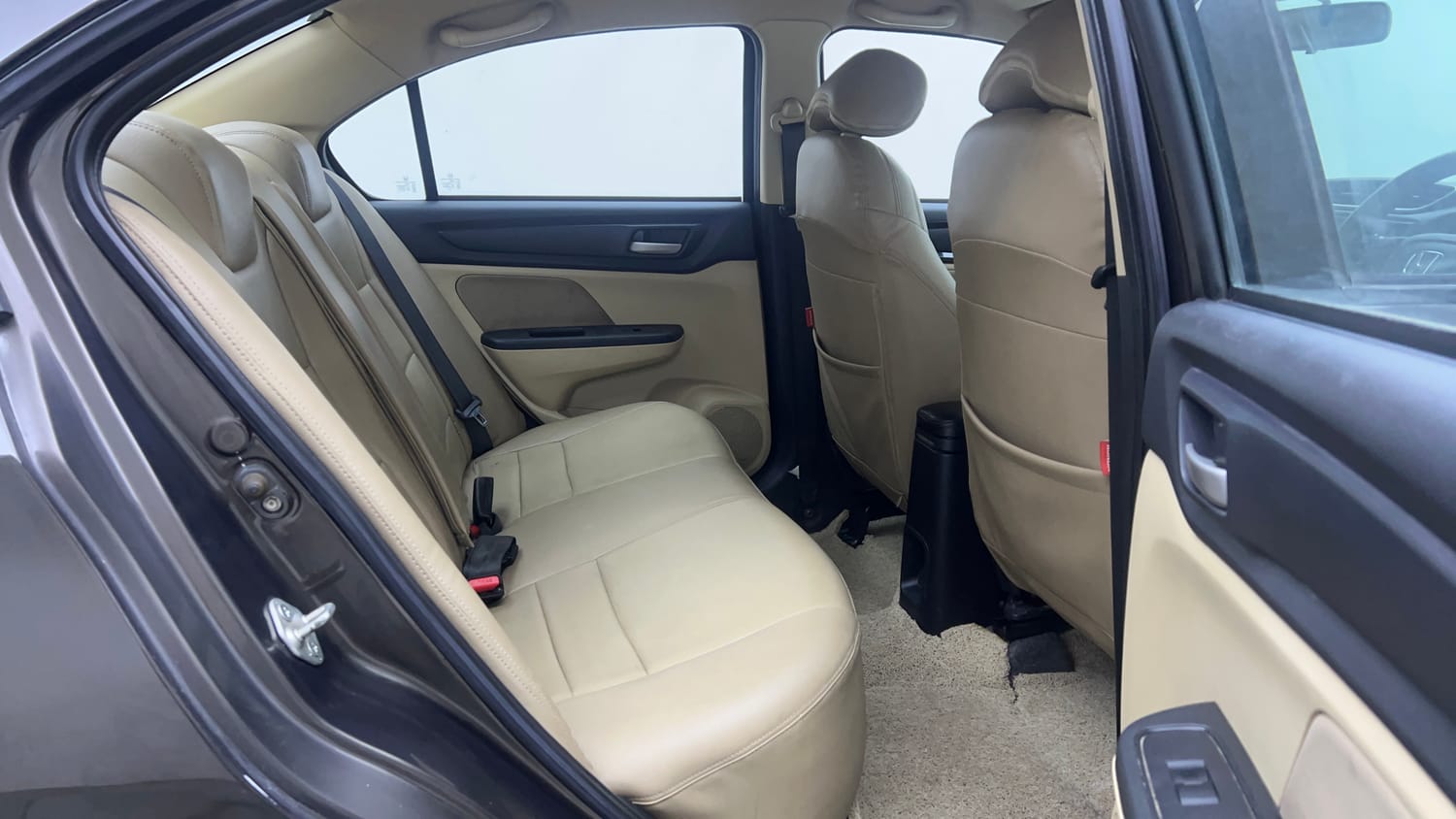 Used 2020 Honda Amaze 1.2 VX CVT Petrol Petrol Automatic interior RIGHT SIDE REAR DOOR CABIN VIEW