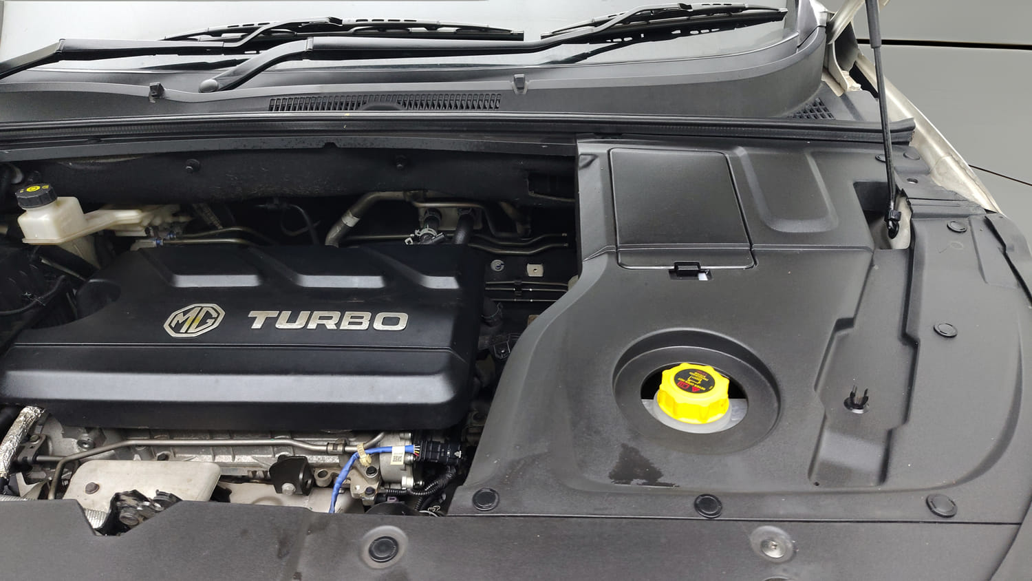 Used 2022 MG Motors Hector Sharp 1.5 Petrol CVT Petrol Automatic engine ENGINE LEFT SIDE VIEW