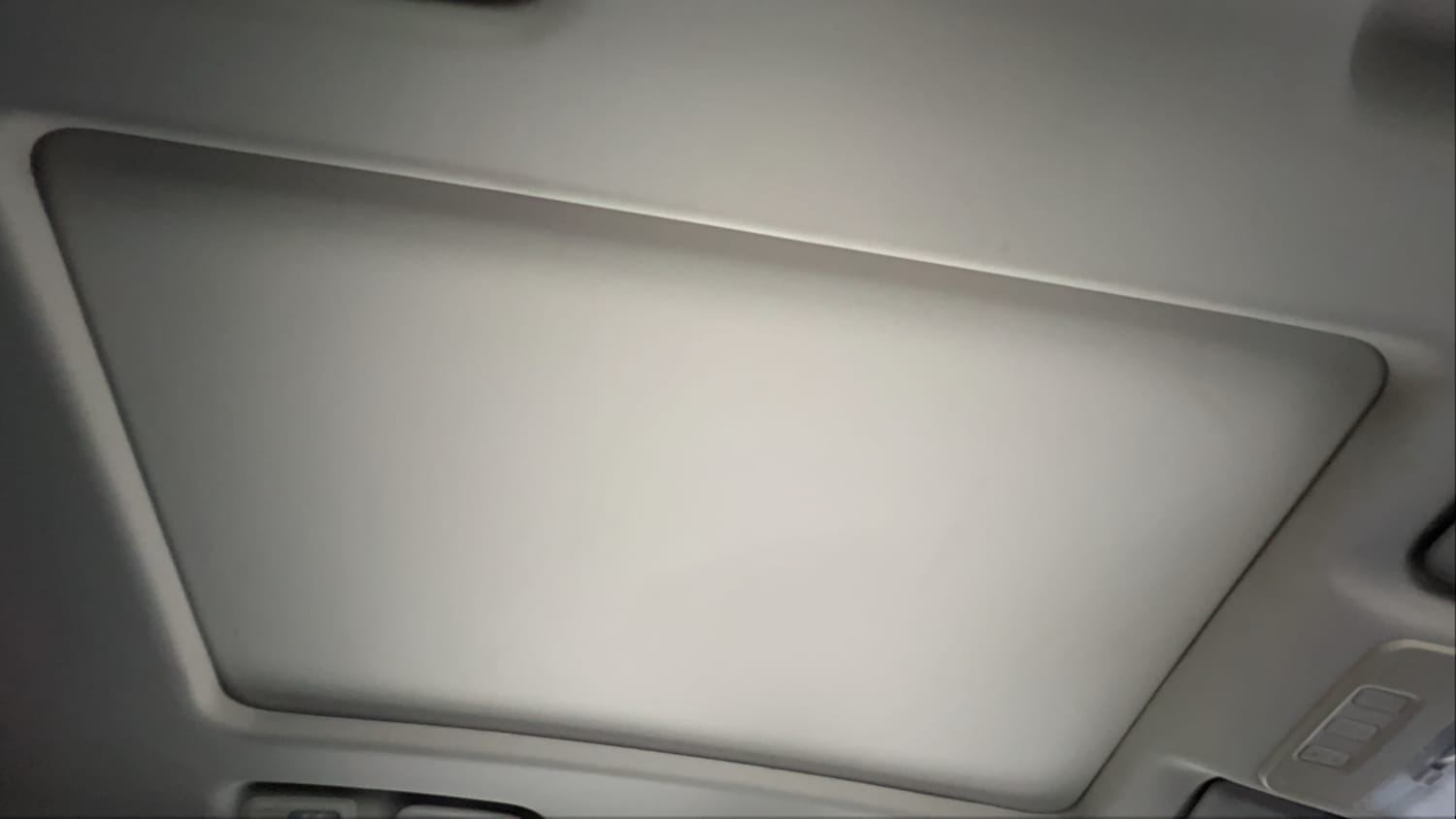 Used 2022 Tata Harrier XTA Plus Dark Edition Diesel Automatic top_features Sunroof