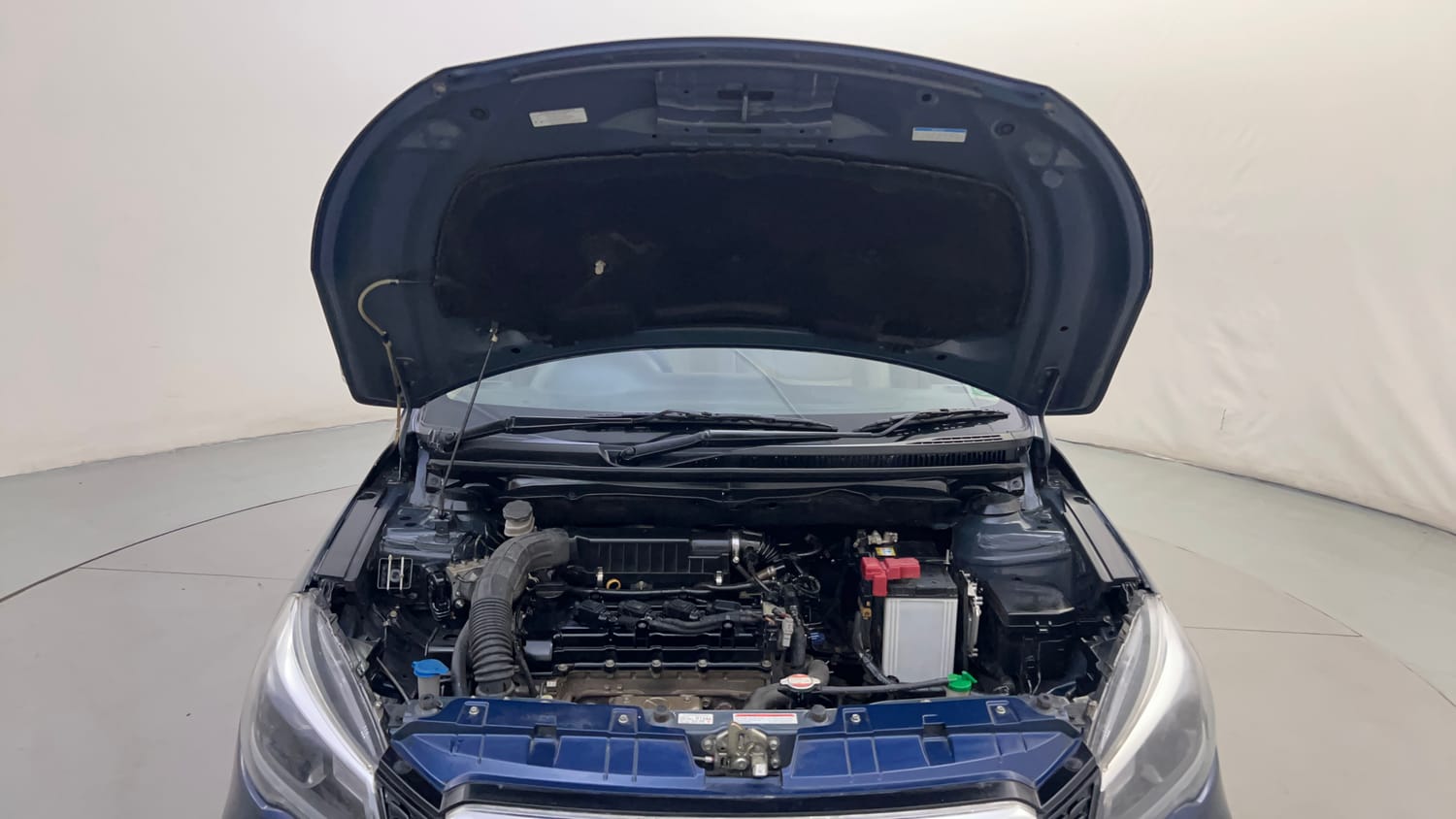 Used 2020 Maruti Suzuki Ciaz Alpha Hybrid 1.5 Petrol Manual engine ENGINE & BONNET OPEN FRONT VIEW