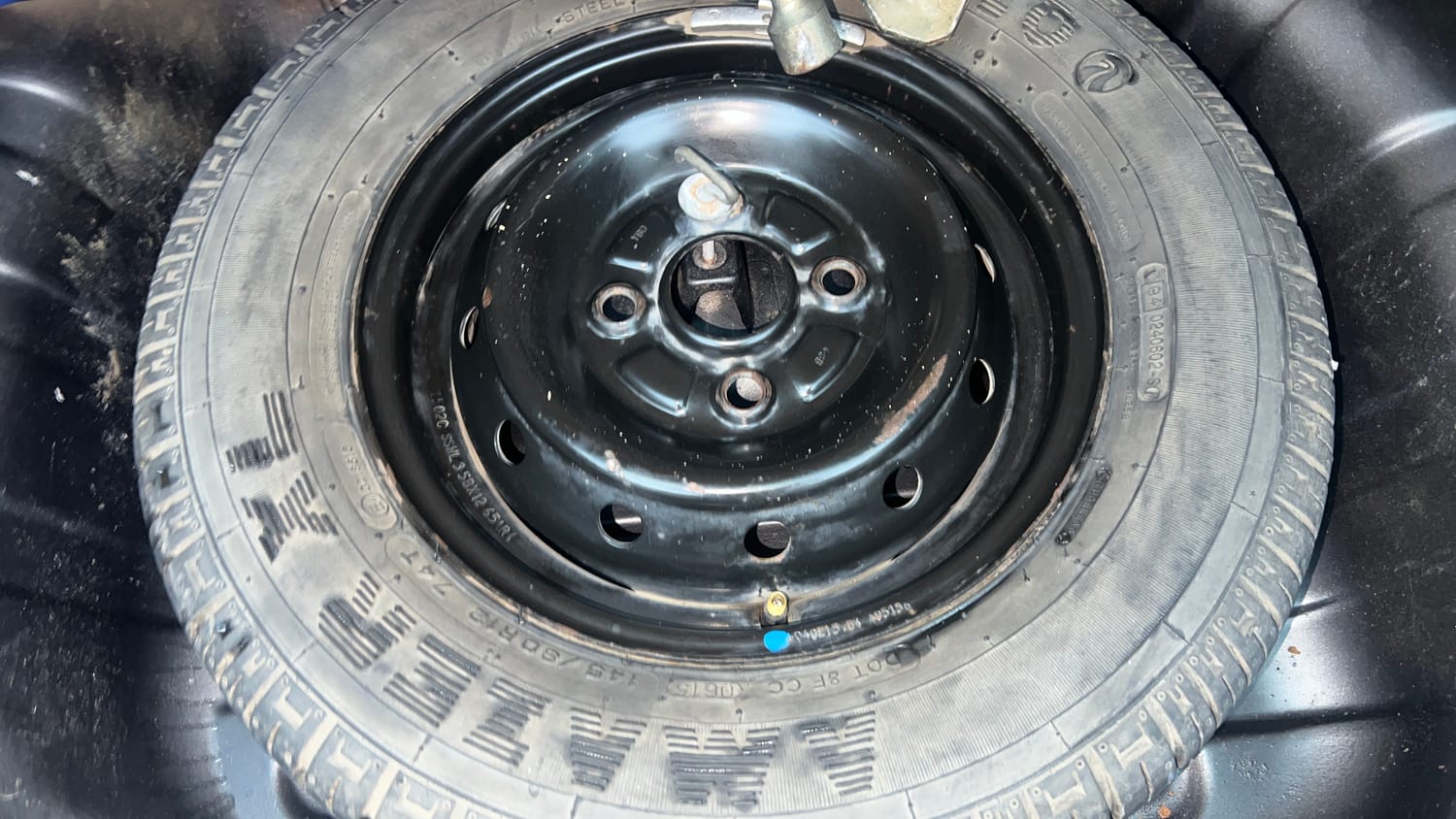 Used 2015 Maruti Suzuki Alto 800 Lxi Petrol Manual tyres SPARE TYRE VIEW