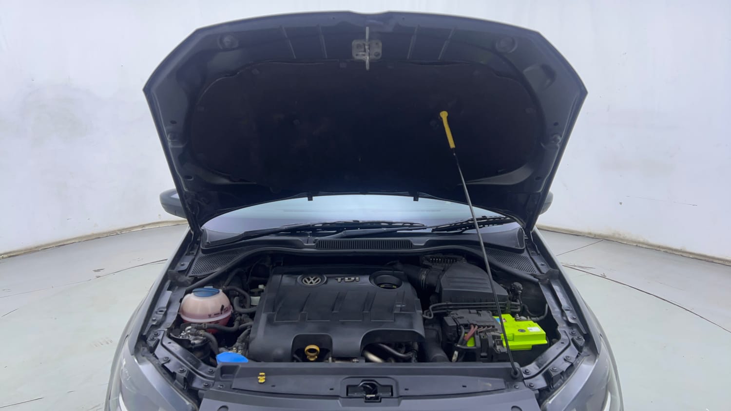 Used 2017 Volkswagen Polo Comfortline 1.5L (D) Diesel Manual engine ENGINE & BONNET OPEN FRONT VIEW