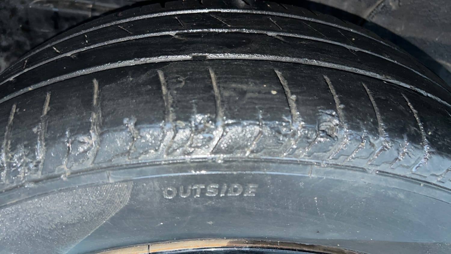 Used 2023 Tata Punch Adventure AMT Petrol Automatic tyres RIGHT REAR TYRE TREAD VIEW