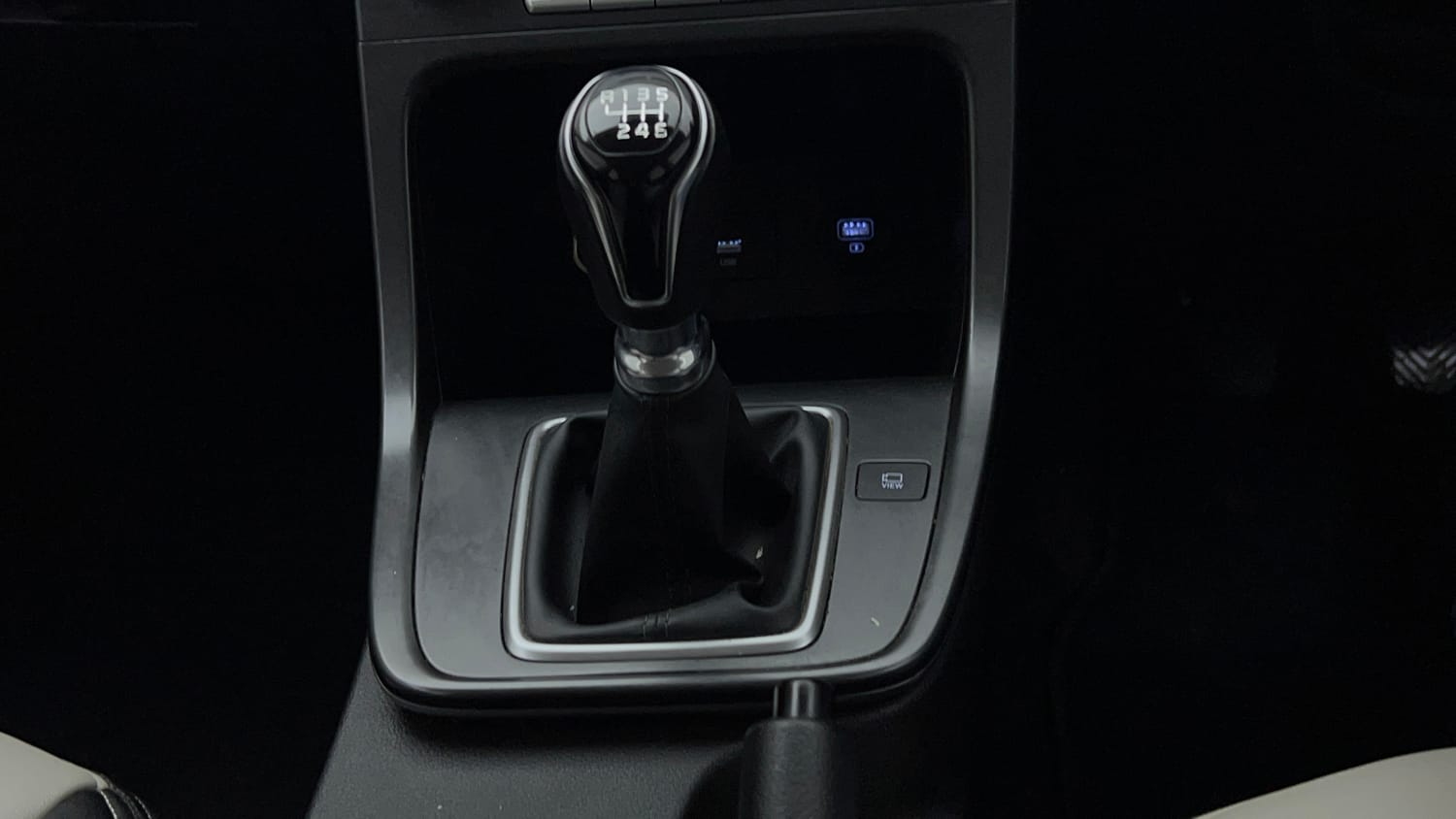 Used 2023 Hyundai Creta SX 1.5 Petrol Petrol Manual interior GEAR  KNOB VIEW