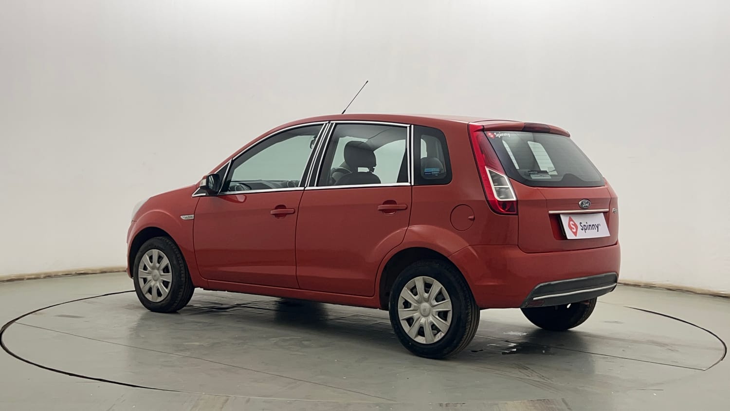 Used 2015 Ford Figo Duratec Petrol ZXI 1.2 Petrol Manual exterior LEFT REAR CORNER VIEW