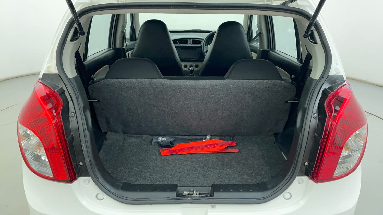 Used 2020 Maruti Suzuki Alto 800 LXi Petrol Manual interior DICKY INSIDE VIEW