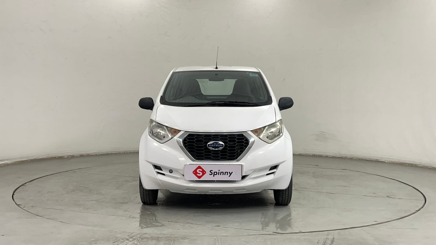 Used 2016 Datsun Redi-GO T (O) Petrol Manual exterior FRONT VIEW