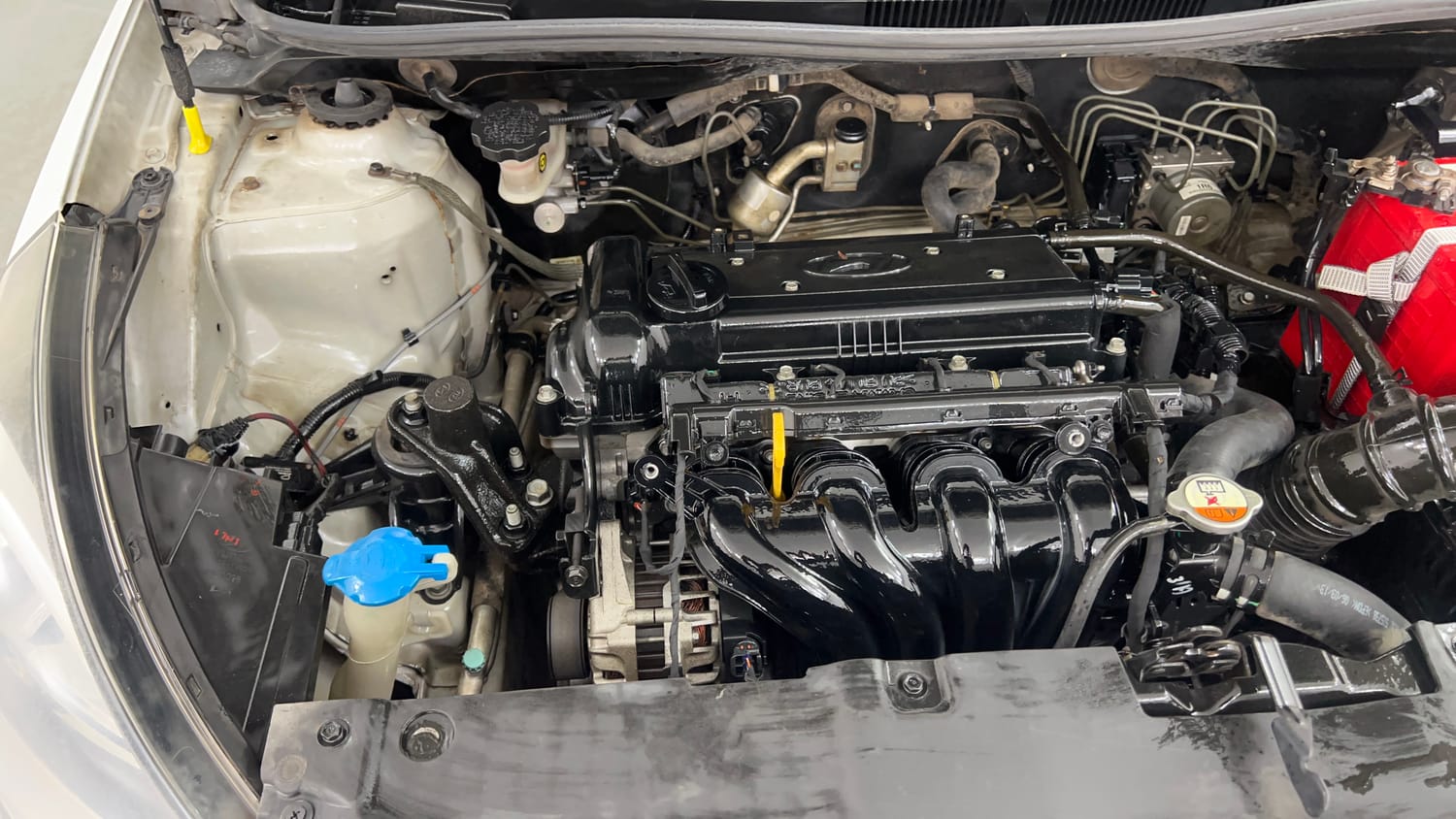 Used 2013 Hyundai Verna Fluidic 1.6 VTVT SX Opt Petrol Manual engine ENGINE RIGHT SIDE VIEW