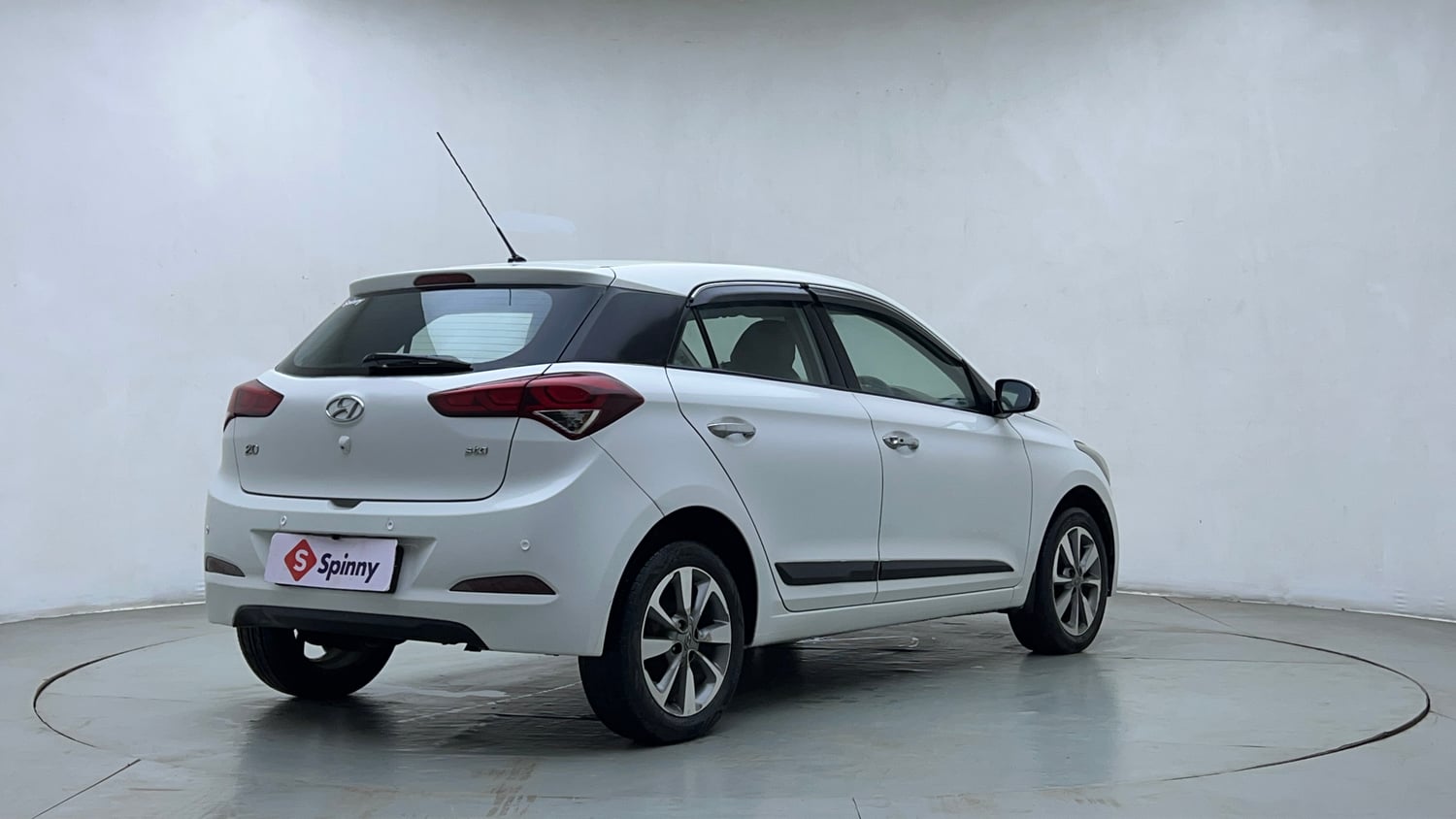 Used 2015 Hyundai Elite i20 Asta 1.2 Petrol Manual exterior RIGHT REAR CORNER VIEW