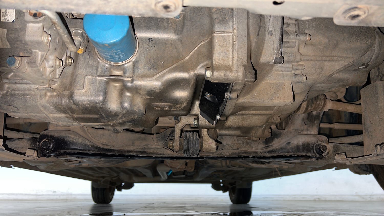 Used 2022 Honda Amaze S MT 1.2 Petrol Petrol Manual extra FRONT LEFT UNDERBODY VIEW