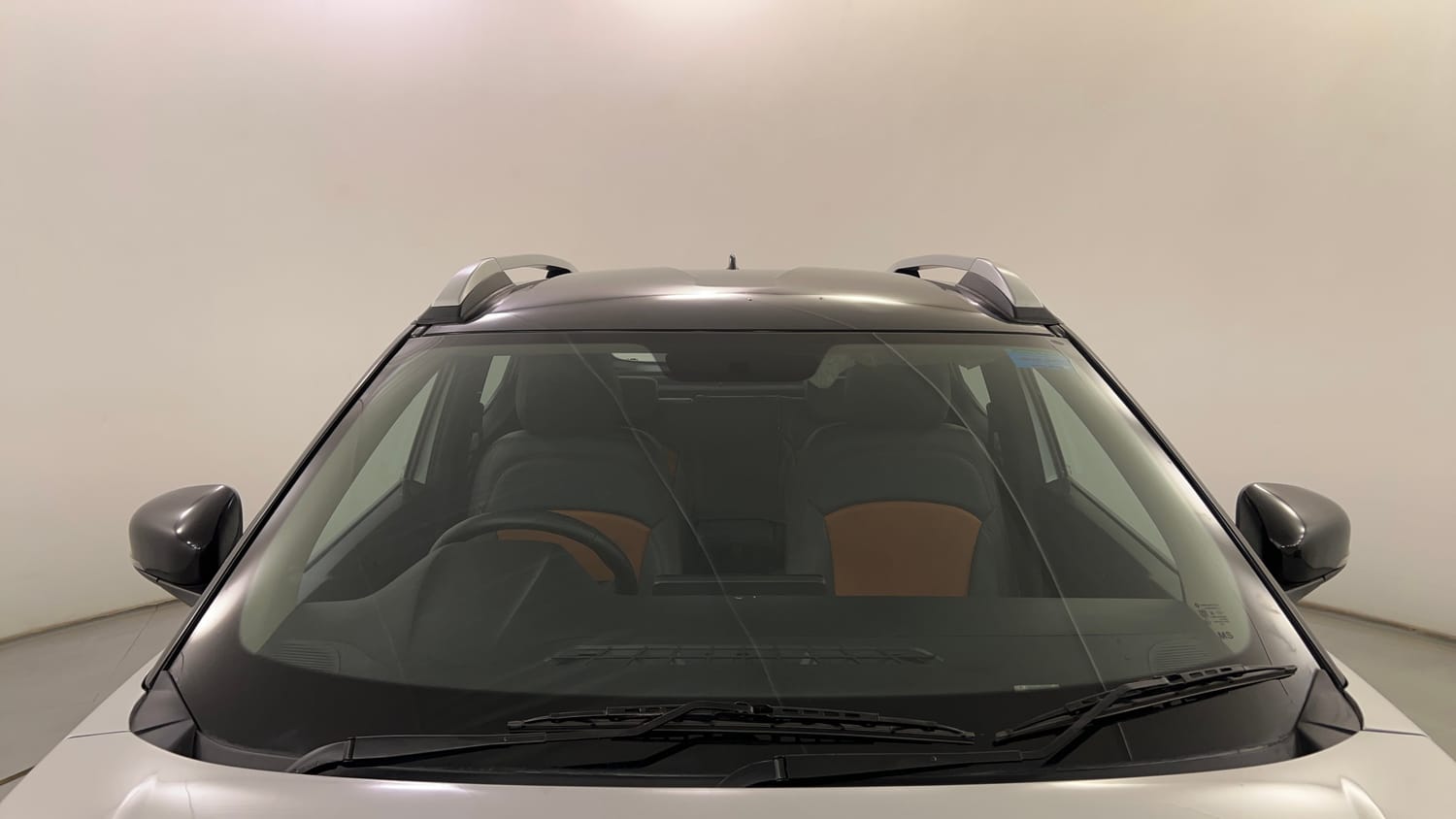 Used 2024 Renault Kiger RXZ Turbo CVT Dual Tone Petrol Automatic exterior FRONT WINDSHIELD VIEW