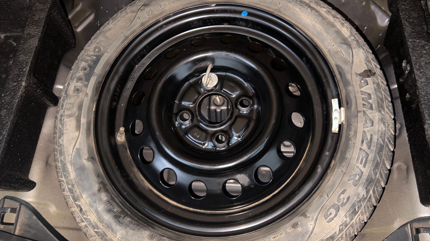 Used 2016 Maruti Suzuki Wagon R VXI Petrol Manual tyres SPARE TYRE VIEW