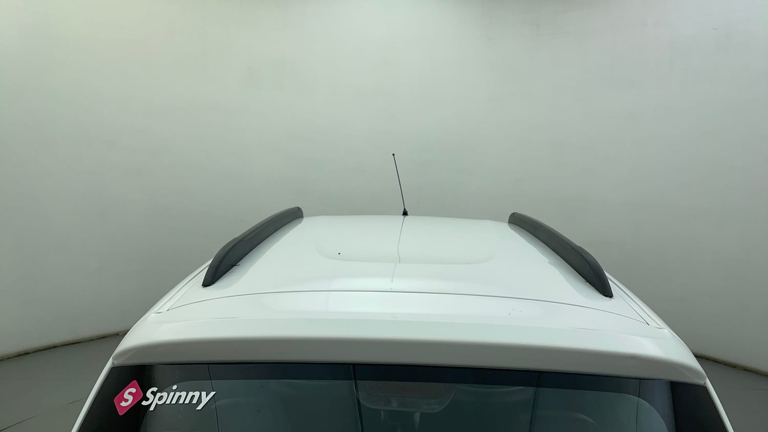 Used 2017 Renault Kwid 1.0 RXT Petrol Manual exterior EXTERIOR ROOF VIEW