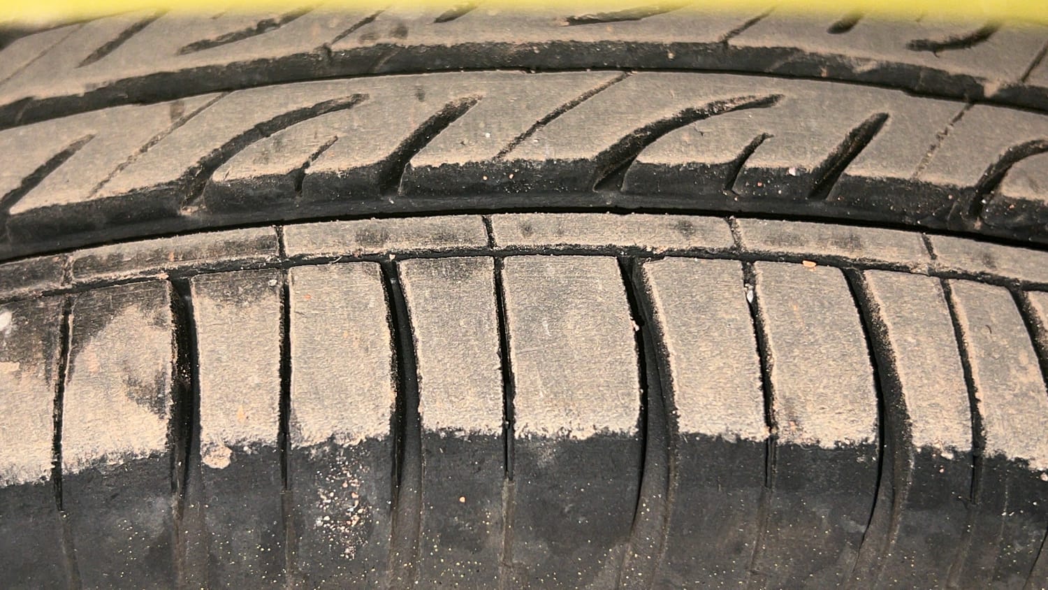Used 2014 Maruti Suzuki Celerio VXi Petrol Manual tyres LEFT FRONT TYRE TREAD VIEW