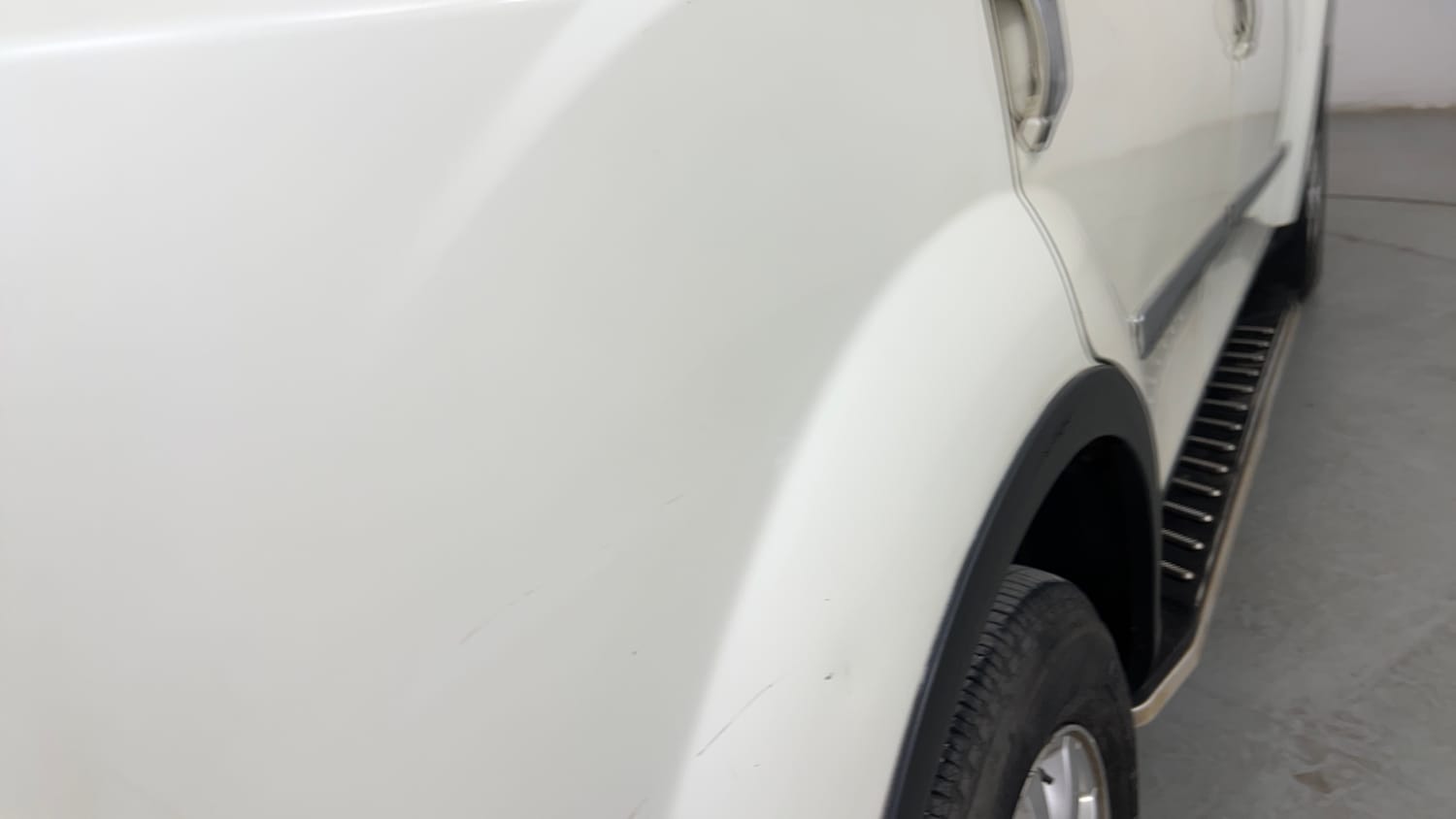 Used 2019 Mahindra XUV500 W9 Diesel Manual dents MINOR SCRATCH