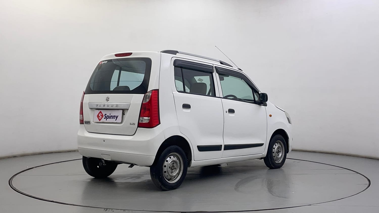 Used 2017 Maruti Suzuki Wagon R LXI CNG Cng Manual exterior RIGHT REAR CORNER VIEW