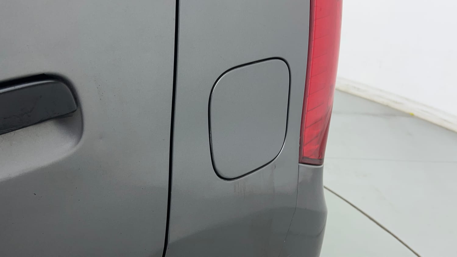 Used 2016 Maruti Suzuki Wagon R VXI Petrol Manual dents MINOR SCRATCH