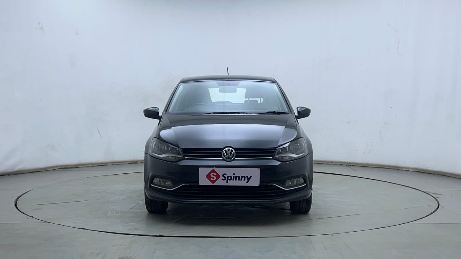 Used 2017 Volkswagen Polo Comfortline 1.5L (D) Diesel Manual exterior FRONT VIEW