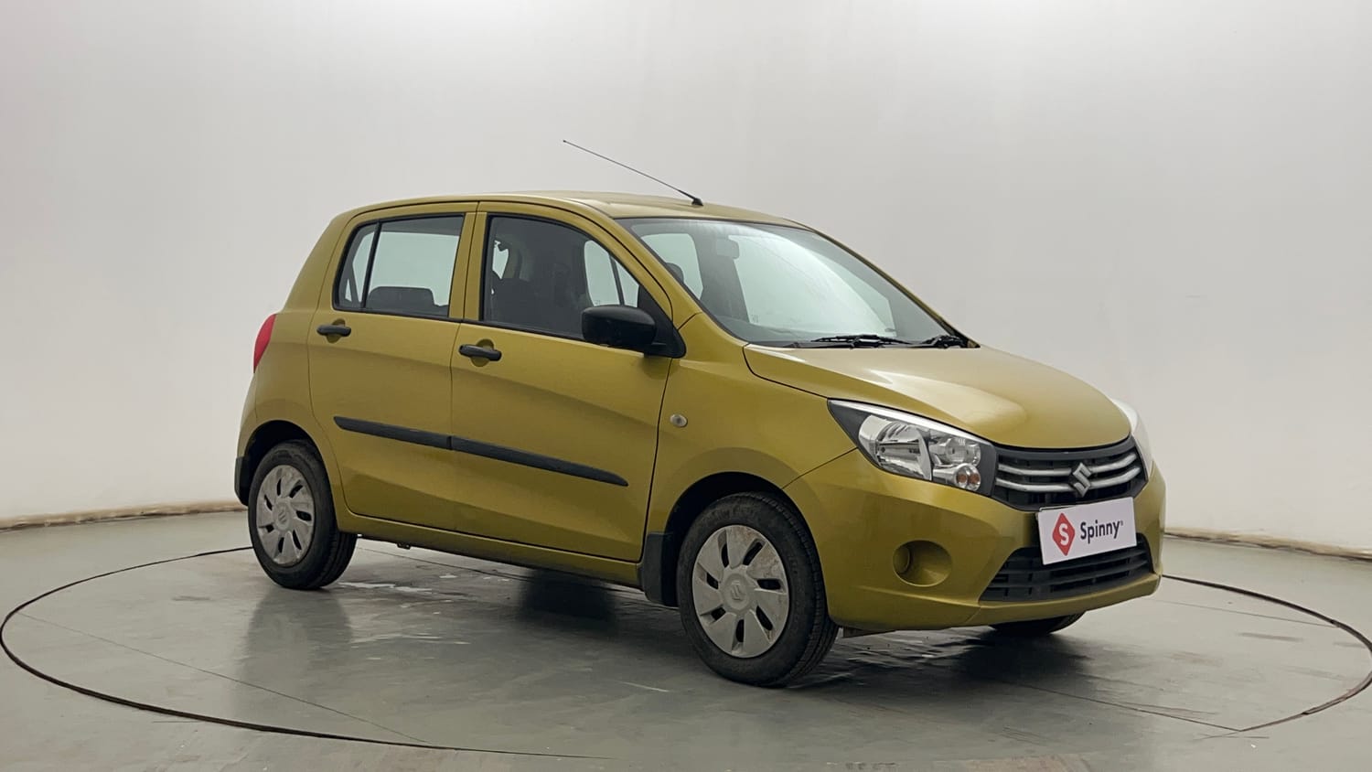 Used 2014 Maruti Suzuki Celerio VXi Petrol Manual exterior RIGHT FRONT CORNER VIEW