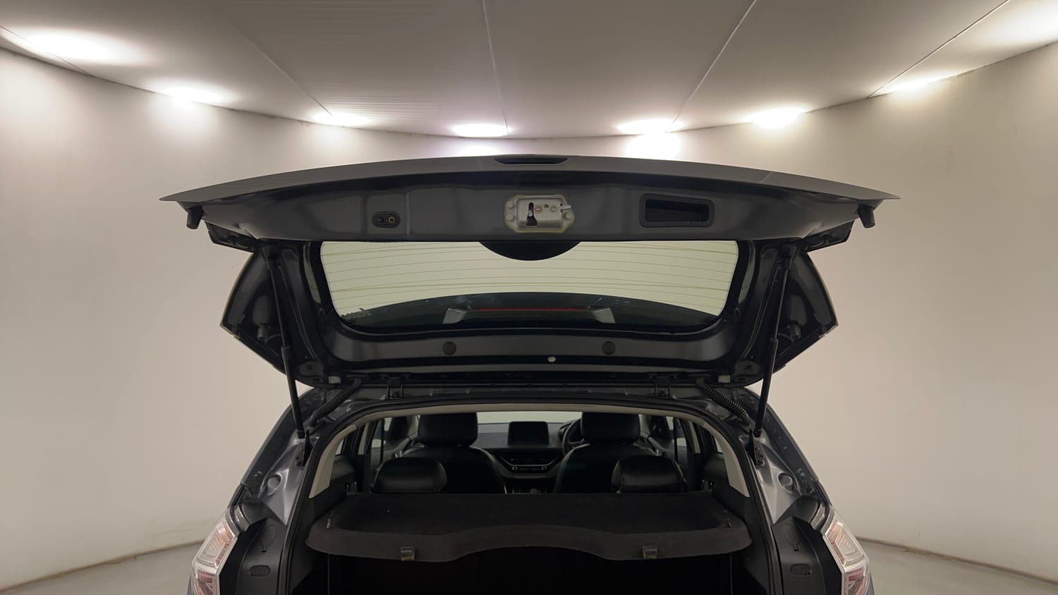 Used 2019 Tata Nexon XZA Plus Diesel Diesel Automatic interior DICKY DOOR OPEN VIEW