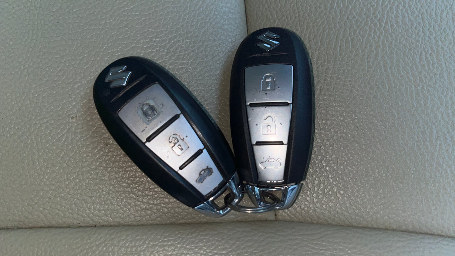Used 2019 Maruti Suzuki Ciaz Alpha Hybrid 1.5 Petrol Manual extra CAR KEY VIEW
