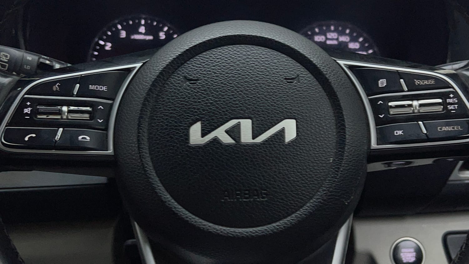 Used 2021 kia Seltos HTX 1.5 IVT Petrol Automatic top_features Airbags