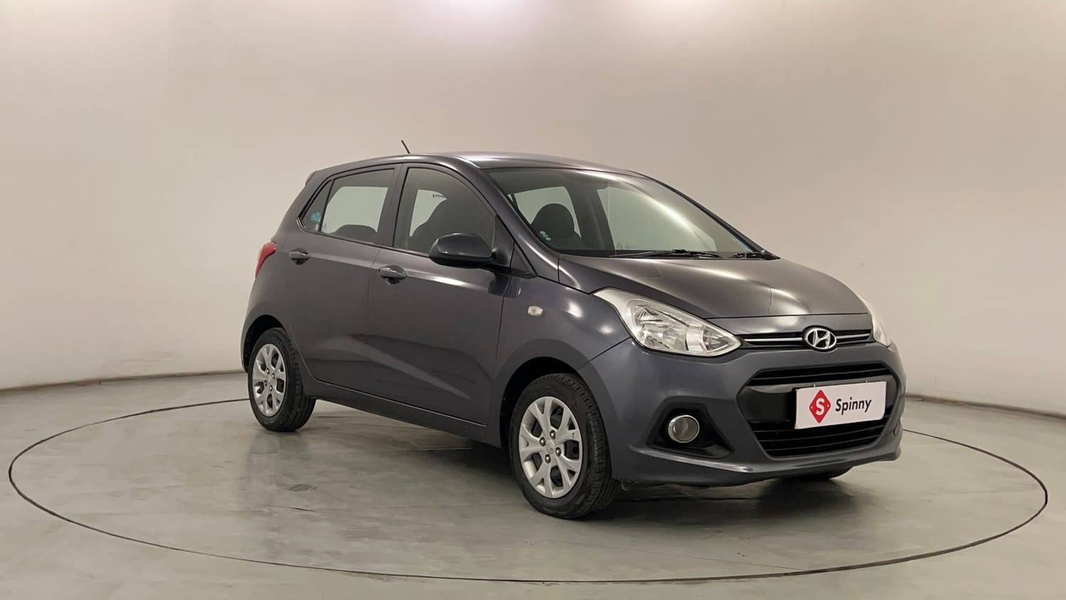 Used 2014 Hyundai Grand i10 Magna 1.2 Kappa VTVT Petrol Manual exterior RIGHT FRONT CORNER VIEW