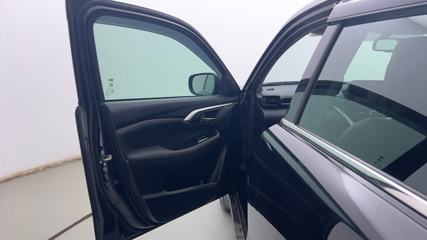 Used 2024 Toyota Urban Cruiser Hyryder G NeoDrive Petrol Manual interior LEFT FRONT DOOR OPEN VIEW
