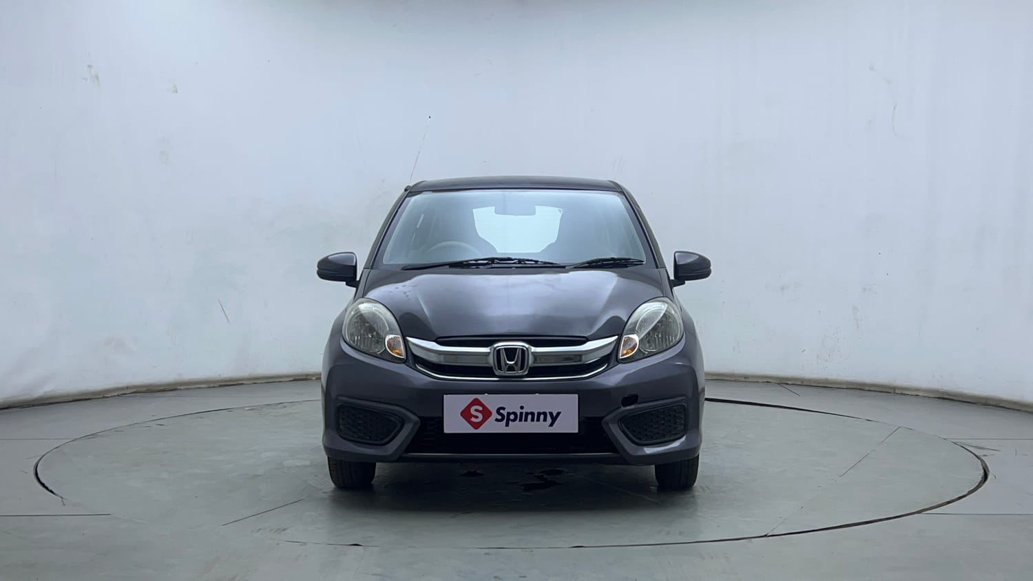 Used 2018 Honda Brio S (O)MT Petrol Manual exterior FRONT VIEW