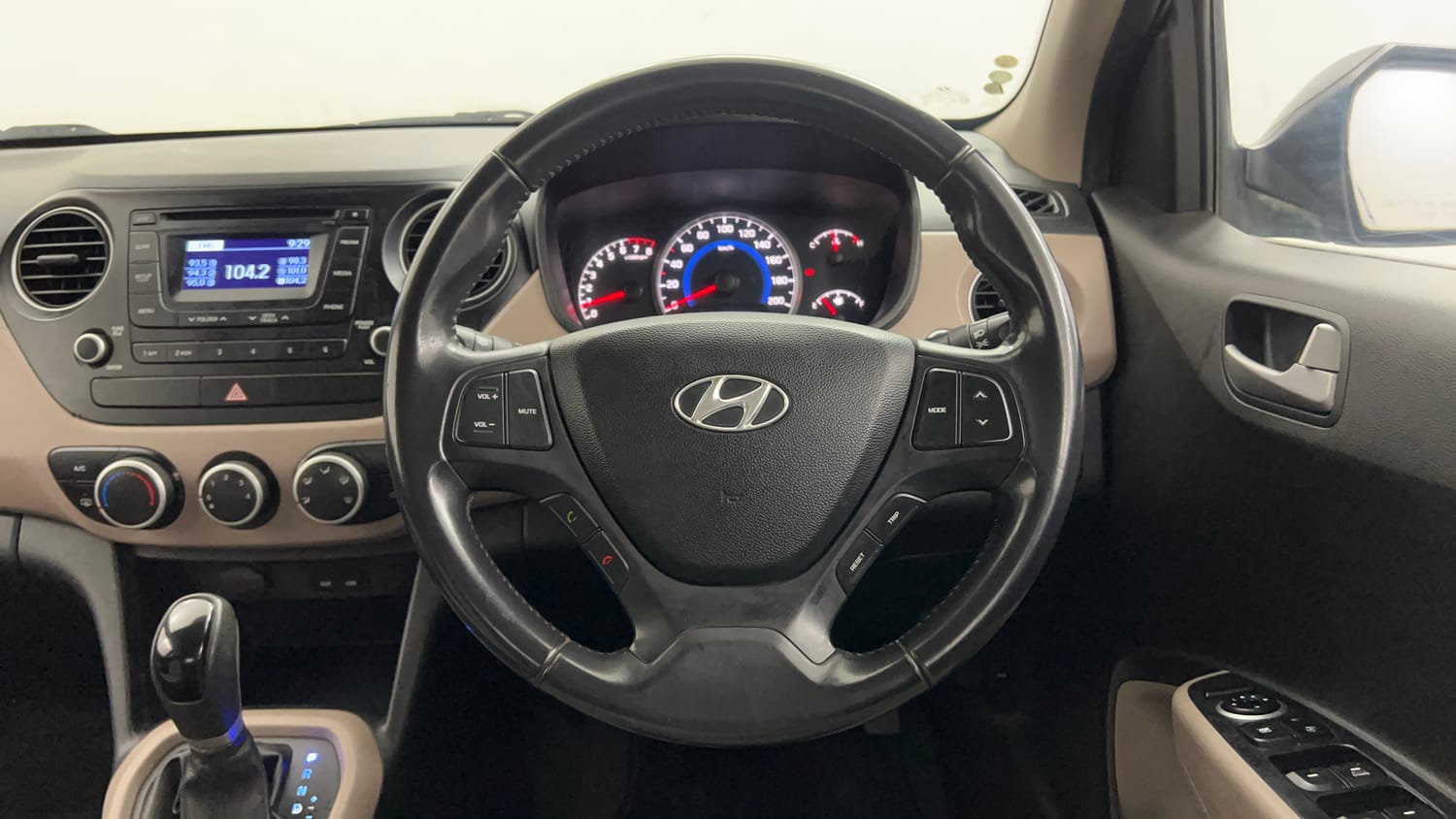 Used 2014 Hyundai Grand i10 Asta AT 1.2 Kappa VTVT Petrol Automatic interior STEERING VIEW