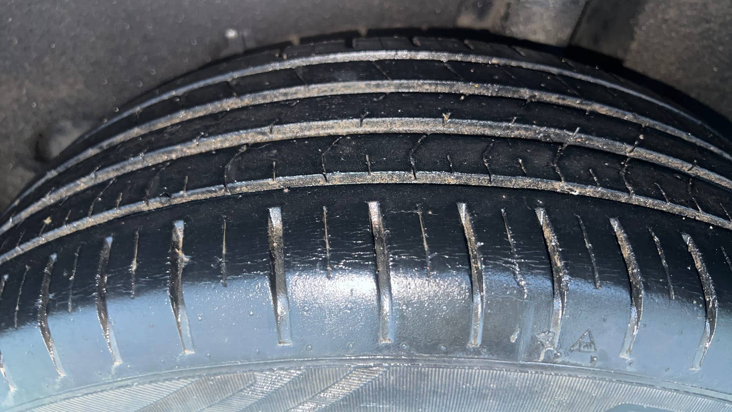 Used 2019 Maruti Suzuki Baleno Zeta 1.2 Petrol Manual tyres LEFT REAR TYRE TREAD VIEW