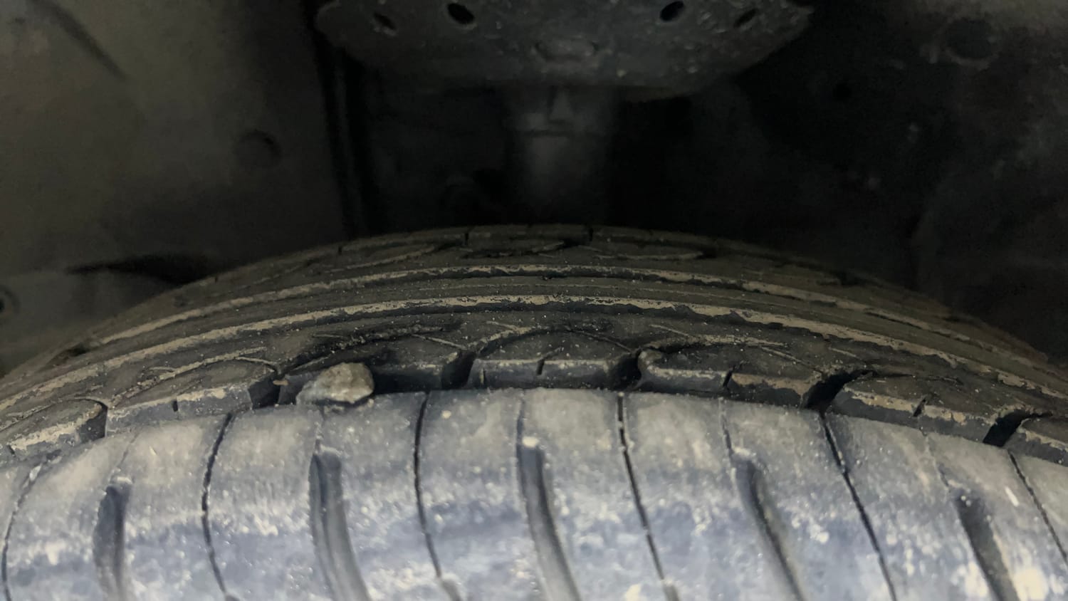 Used 2020 Honda Amaze 1.2 VX CVT Petrol Petrol Automatic tyres LEFT FRONT TYRE TREAD VIEW
