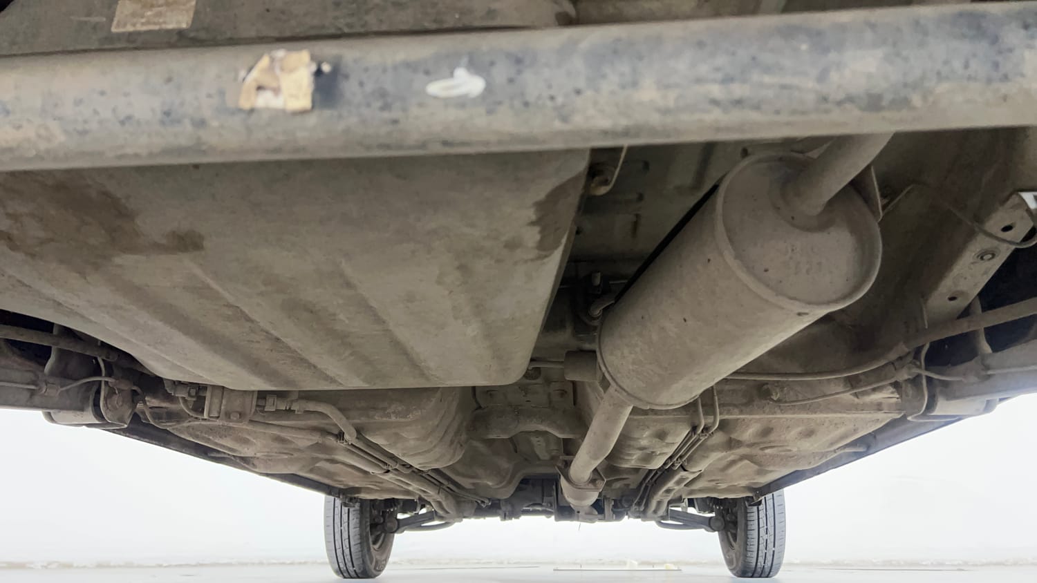 Used 2022 Maruti Suzuki Alto 800 LXi (O) Petrol Manual extra REAR UNDERBODY VIEW (TAKEN FROM REAR)