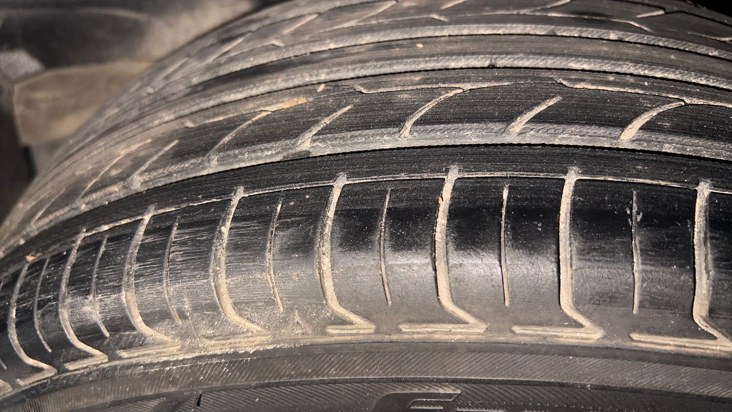 Used 2017 Tata Tiago Revotron XT Petrol Manual tyres LEFT REAR TYRE TREAD VIEW