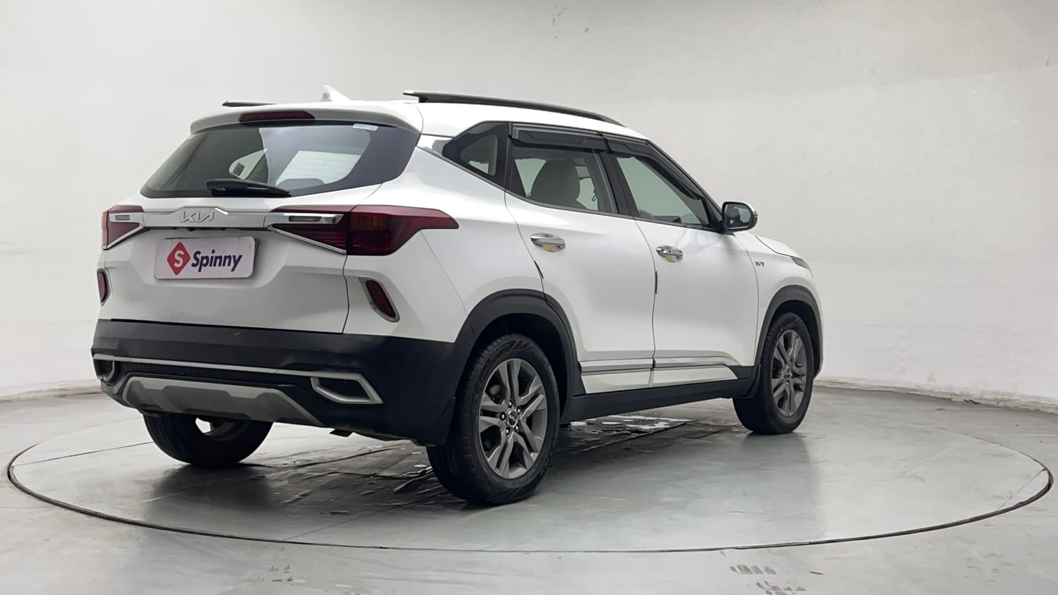 Used 2021 kia Seltos HTX 1.5 IVT Petrol Automatic exterior RIGHT REAR CORNER VIEW