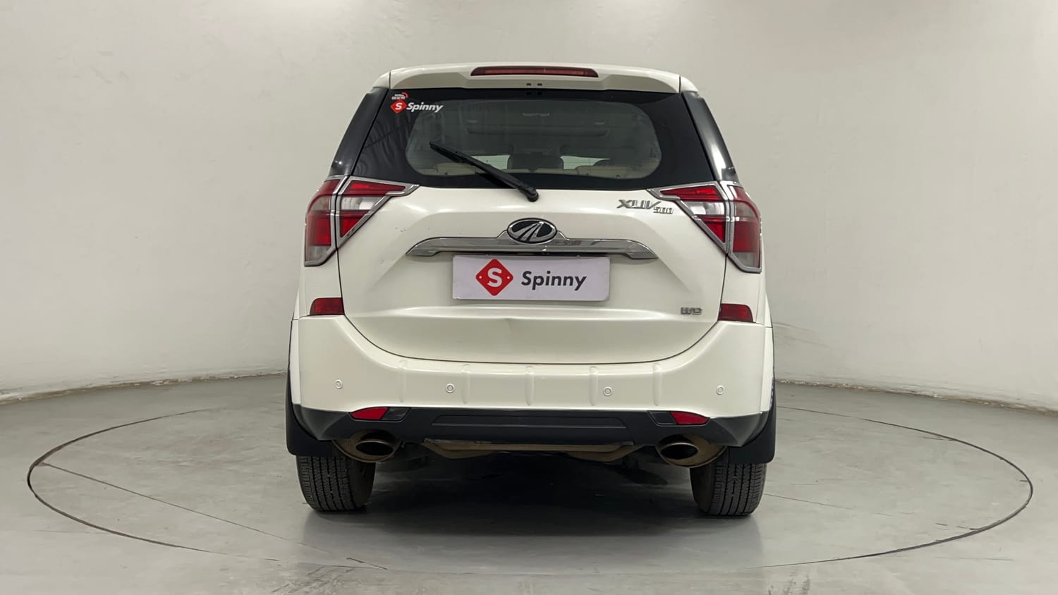 Used 2019 Mahindra XUV500 W9 Diesel Manual exterior BACK VIEW