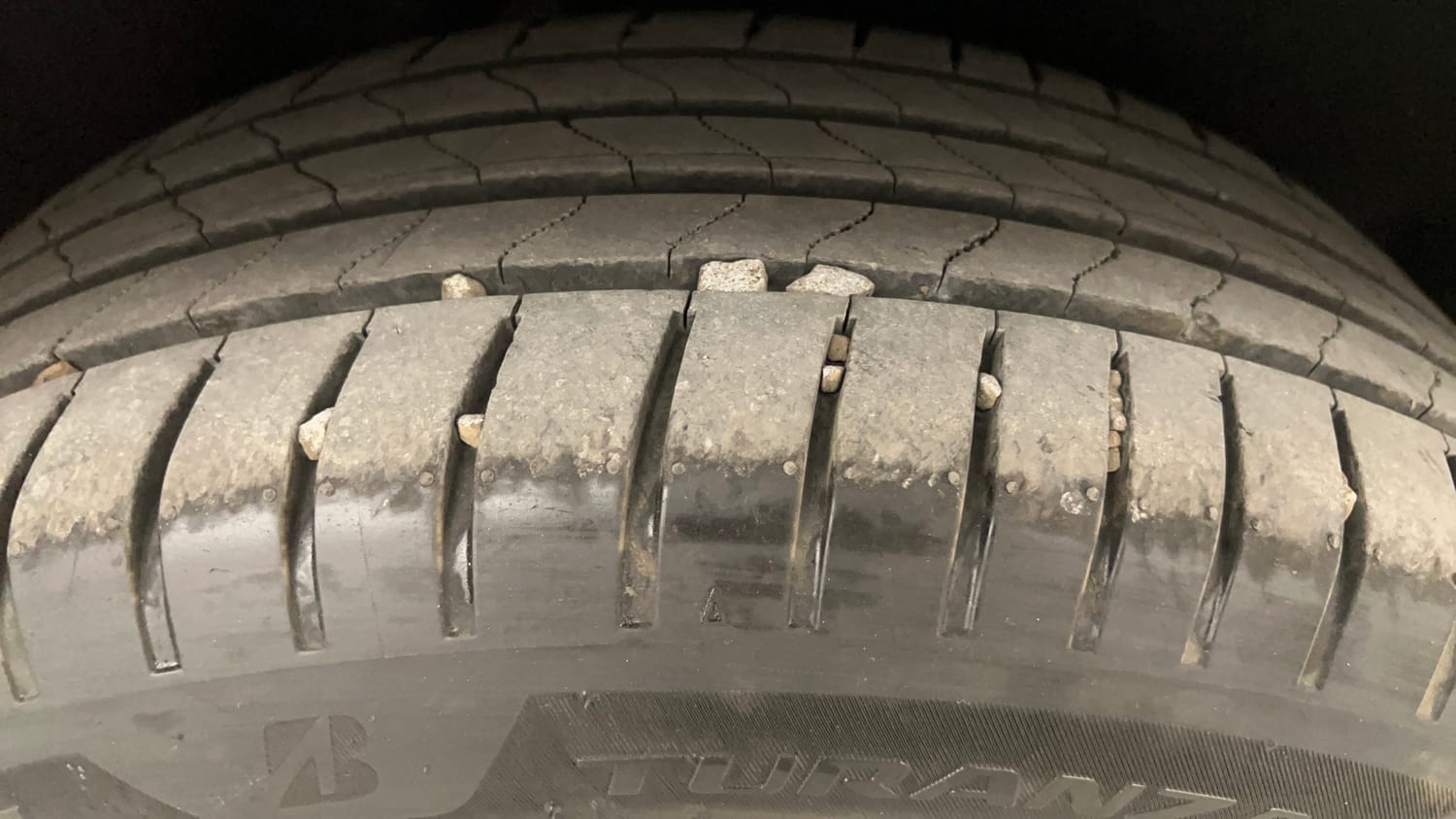 Used 2021 Ford EcoSport Trend 1.5L Ti-VCT Petrol Manual tyres RIGHT REAR TYRE TREAD VIEW