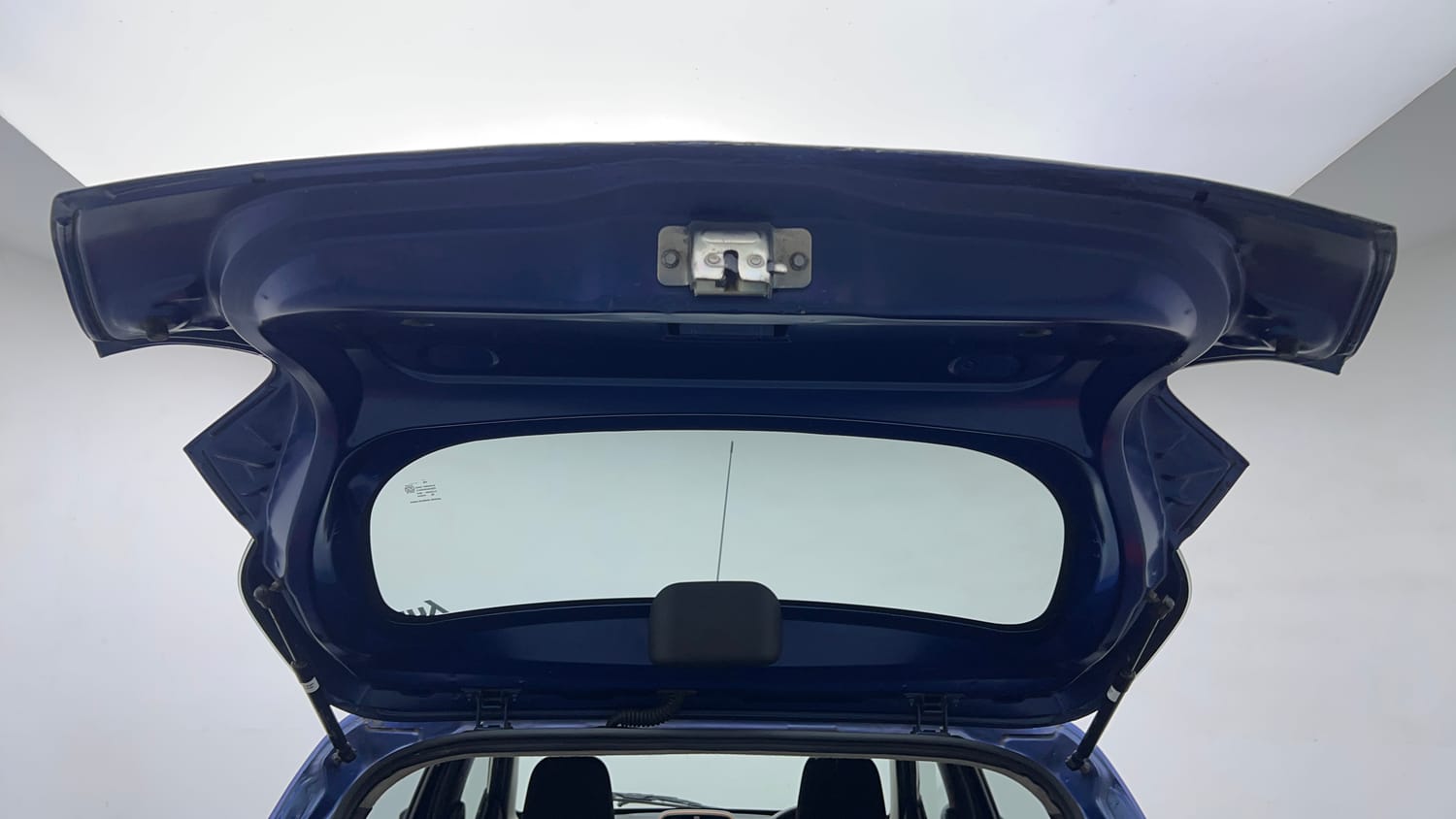 Used 2017 Renault Kwid CLIMBER 1.0 AMT Petrol Automatic interior DICKY DOOR OPEN VIEW