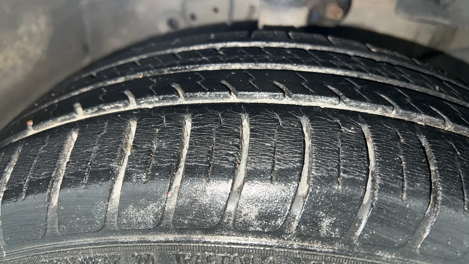 Used 2014 Honda Amaze 1.2 S i-VTEC Petrol Manual tyres RIGHT FRONT TYRE TREAD VIEW