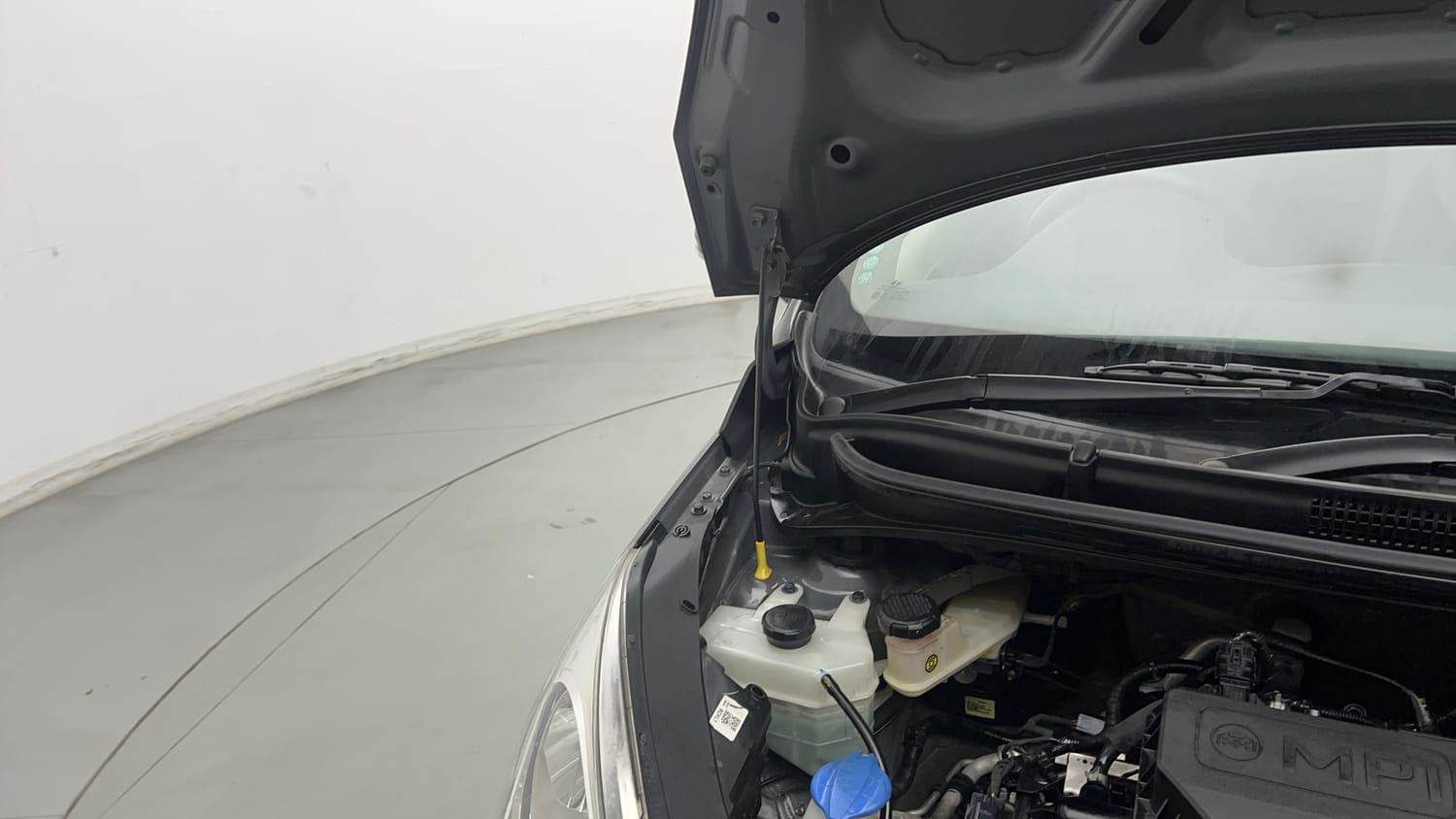 Used 2021 Hyundai Santro Sportz AMT Petrol Automatic engine ENGINE RIGHT SIDE HINGE & APRON VIEW